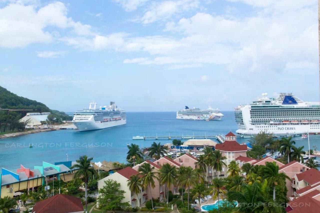Fisherman'S Point Beach-Front Condomania Ocho Rios Exteriér fotografie